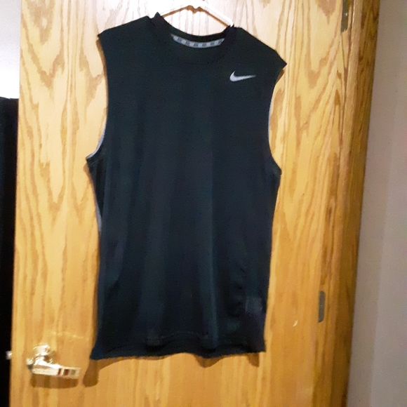 Nike Other - Nike men’s black sleeveless tank. DRI-FIT  Lg.
